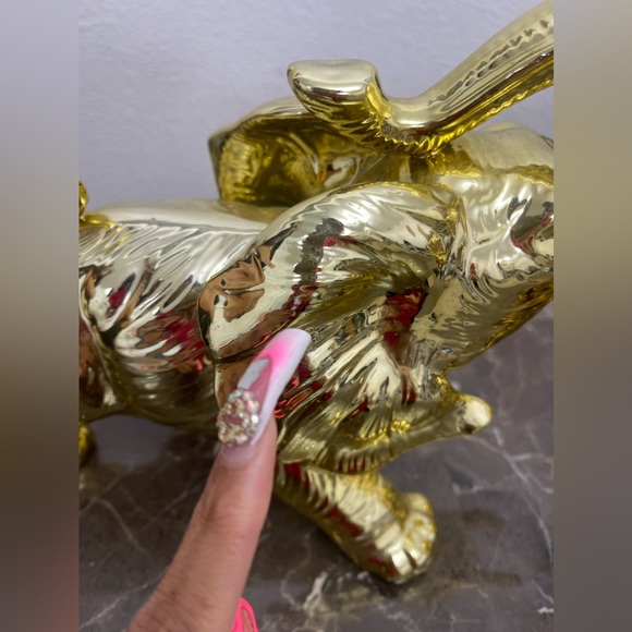 Gold Elephant Figures (Set of 3) - Picture 9 of 15